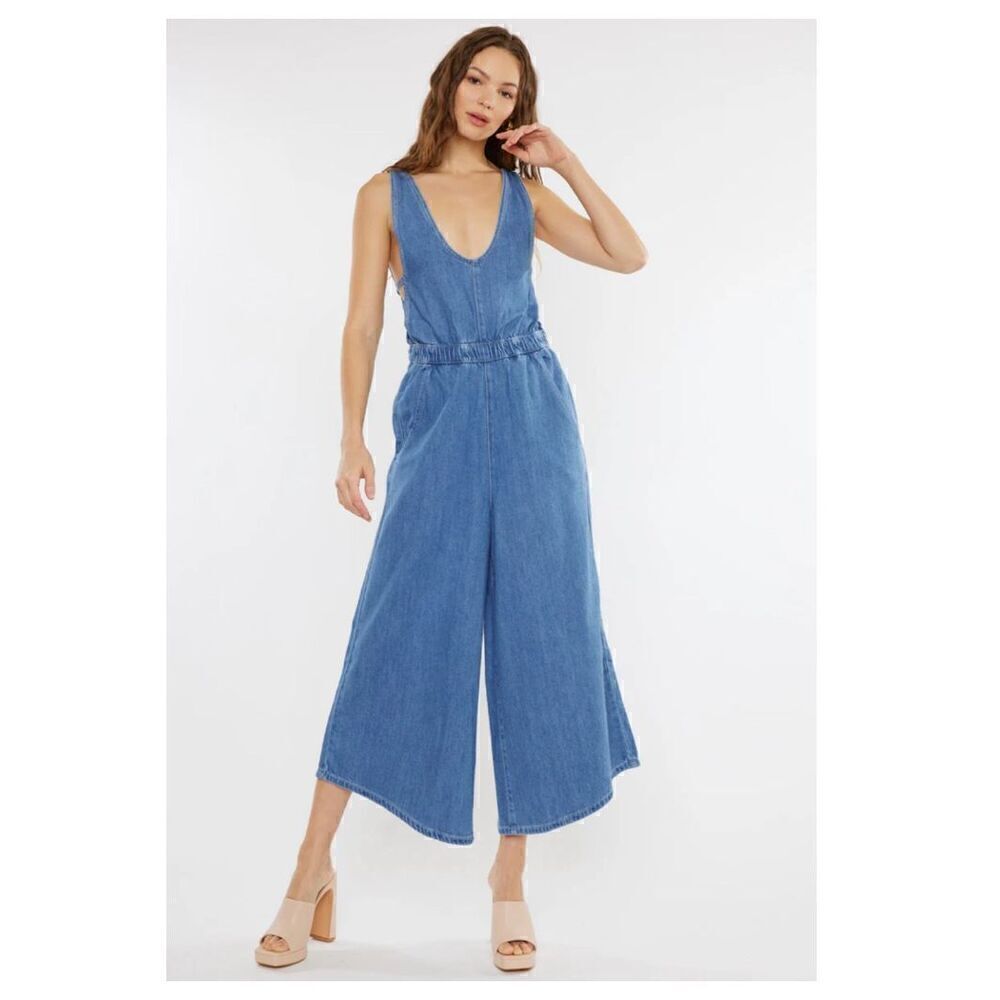 Kancan Sandria Cropped Wide Leg Overalls size medium